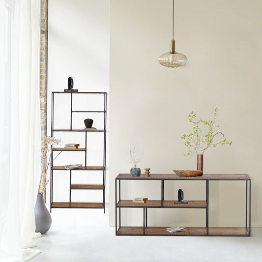 Etagère basse en bois et métal | Mango Stockholm